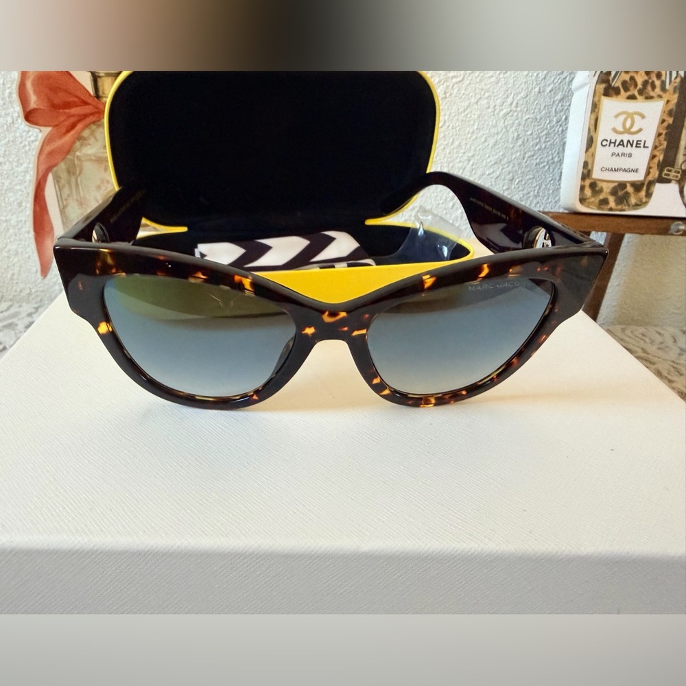 Mark Jacobs Tortoiseshell Sunglasses - image 3
